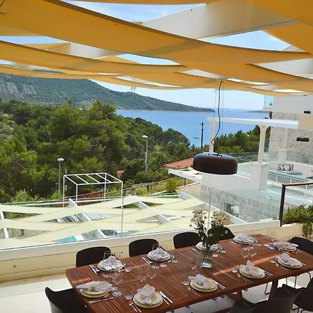 Luxury Divine With Private Heated Pool, Jacuzzi And Gym Near The Sea In *