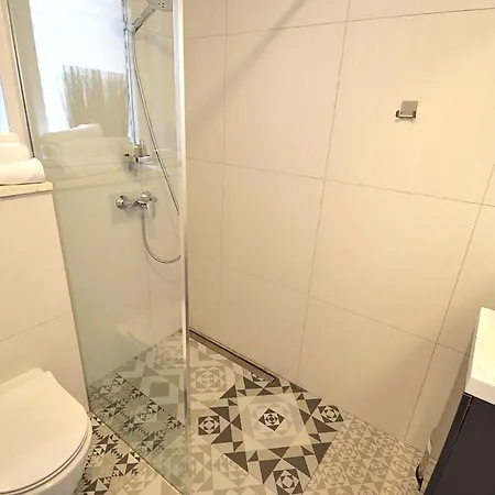 Luxury Divine With Private Heated Pool, Jacuzzi And Gym Near The Sea In Villa *
